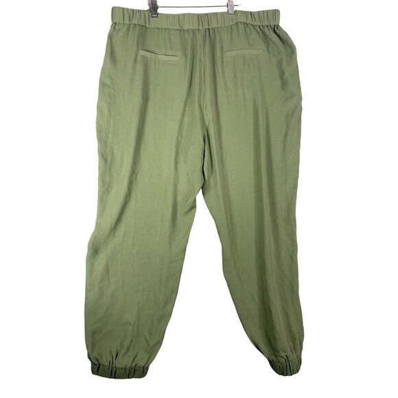 14th & Union Womens Capri Pants Green Pockets Pull On Plus Size 1X - Picture 7 of 8